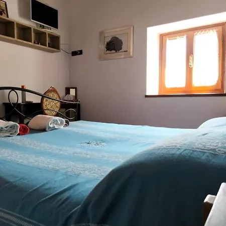 La Sala Vecchia - Lovely Tuscan House Badia Prataglia, Casentino Valley *